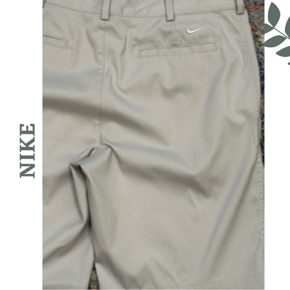 🛍️3/$40 Nike Performance Stretch Shorts in Sand Beige Golf Size 34 - Picture 4 of 5